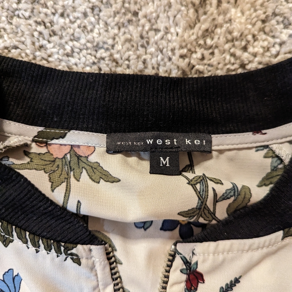 Lightweight jacket - Picture 4 of 5